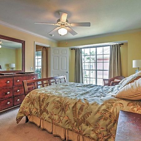 Colorful Galveston Retreat Steps From Beach And Pool Luaran gambar