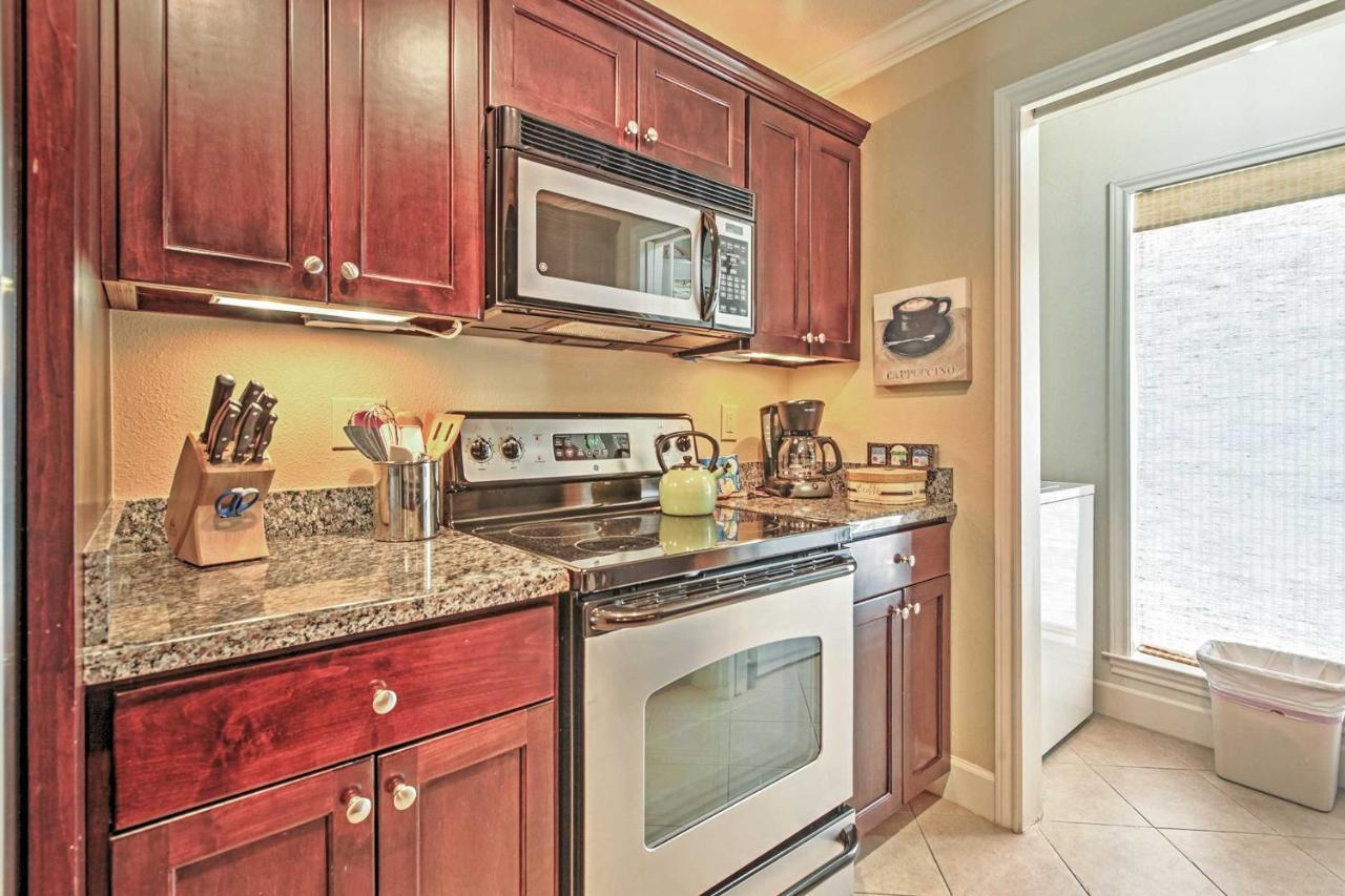 Colorful Galveston Retreat Steps From Beach And Pool Luaran gambar